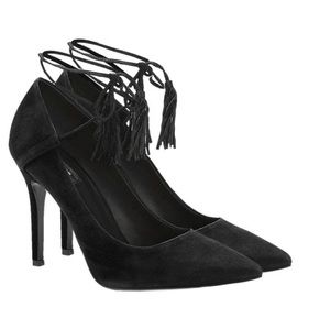 Guess Binum Faux Suede Pumps